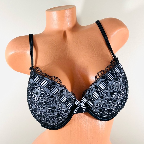 Victoria's Secret Other - Victoria’s Secret Sexy Little Things Lined Demi Bra 34D